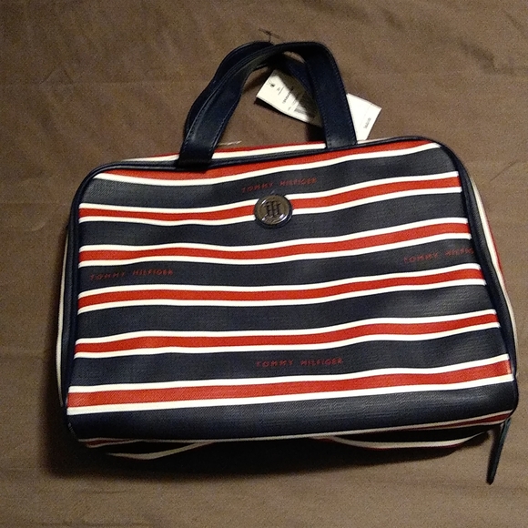 Tommy Hilfiger cosmetics bag - Picture 1 of 5